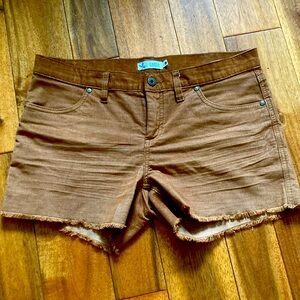 Carve Designs, Oahu 4” Short, Size 6, Color Brown